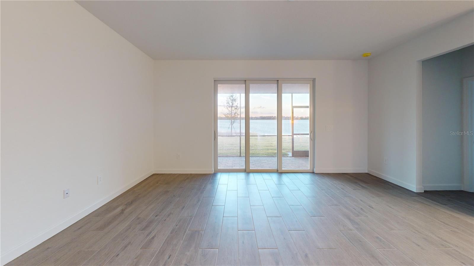 PALM LK/COCO BAY - Residential Lease