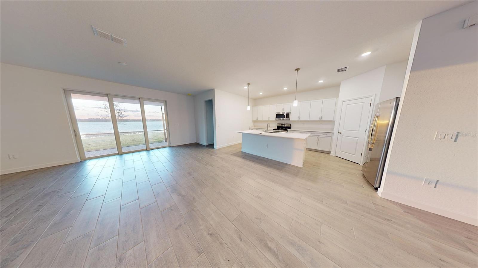 PALM LK/COCO BAY - Residential Lease