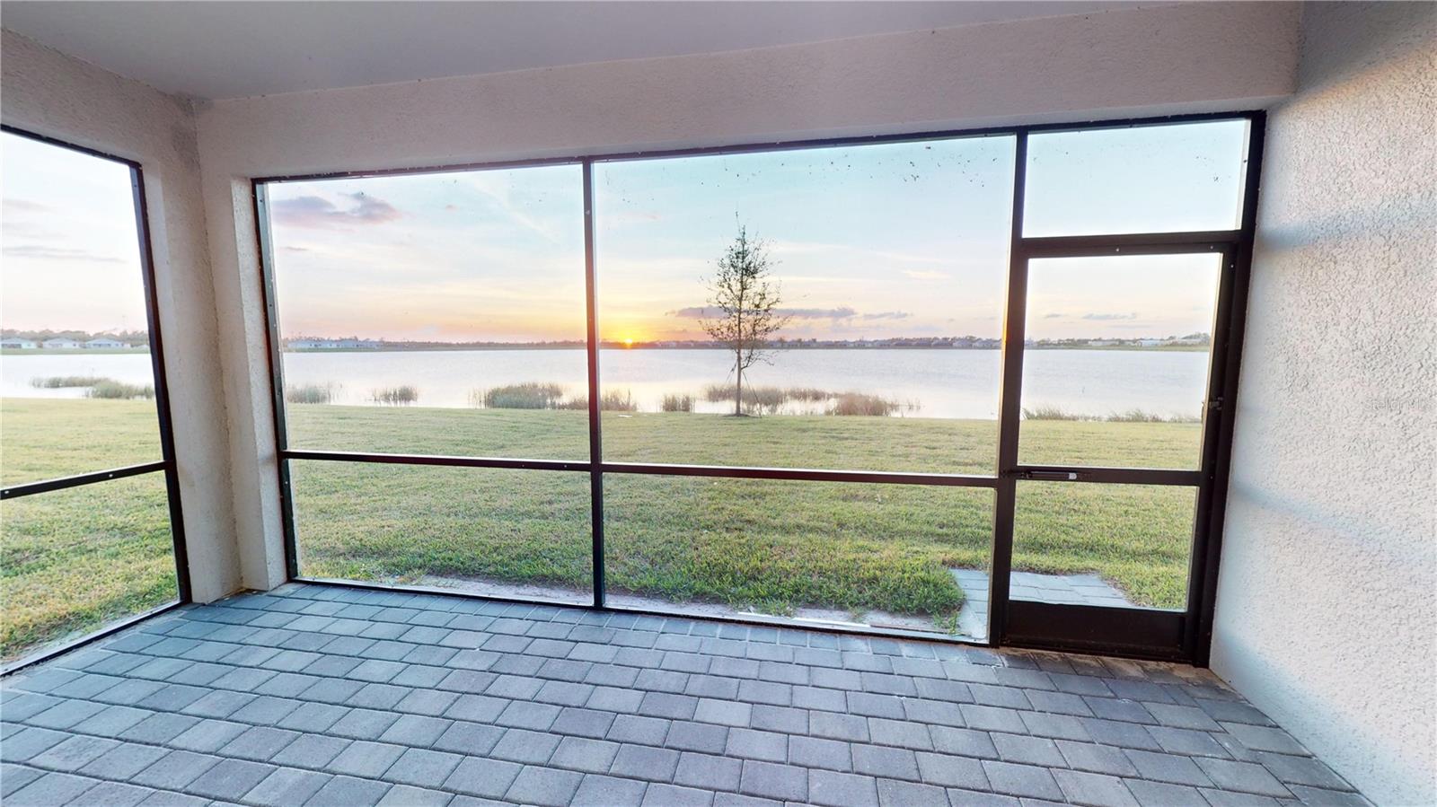 PALM LK/COCO BAY - Residential Lease