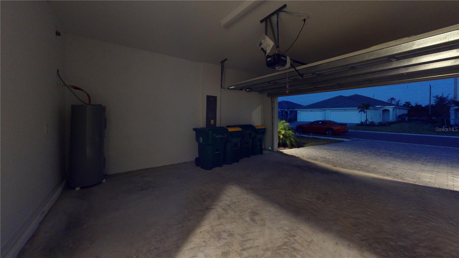 PALM LK/COCO BAY - Residential Lease