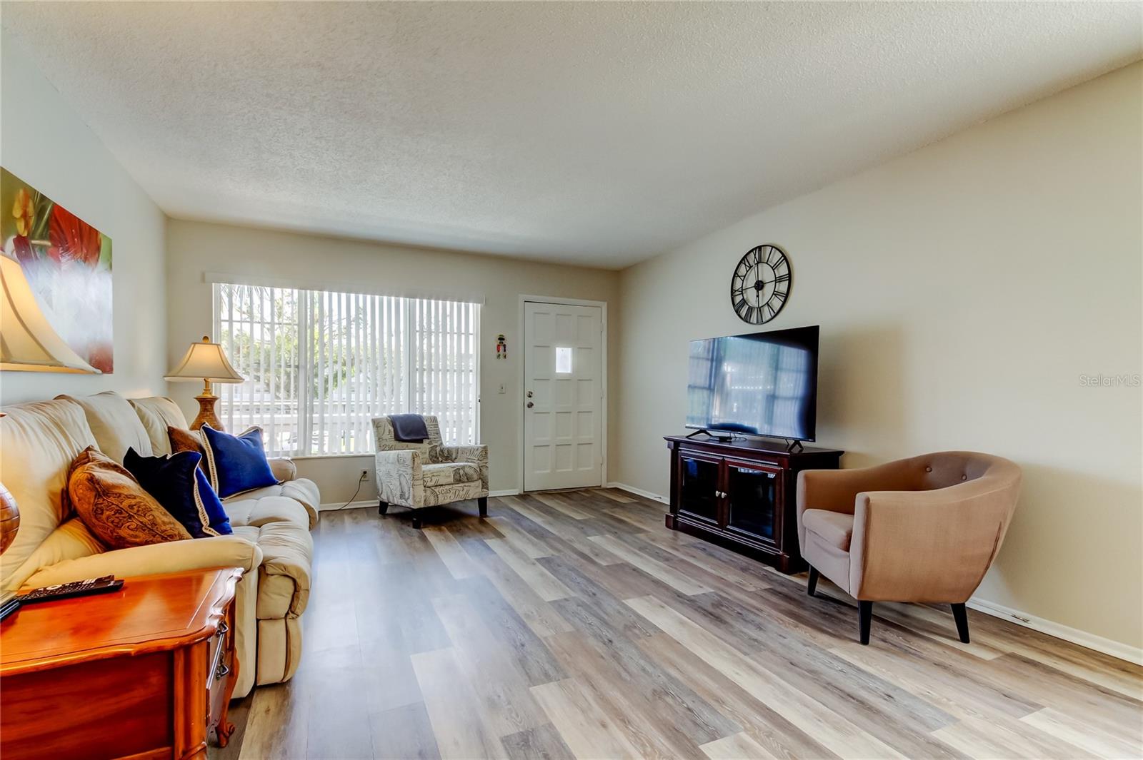 2460 PERSIAN DRIVE 26