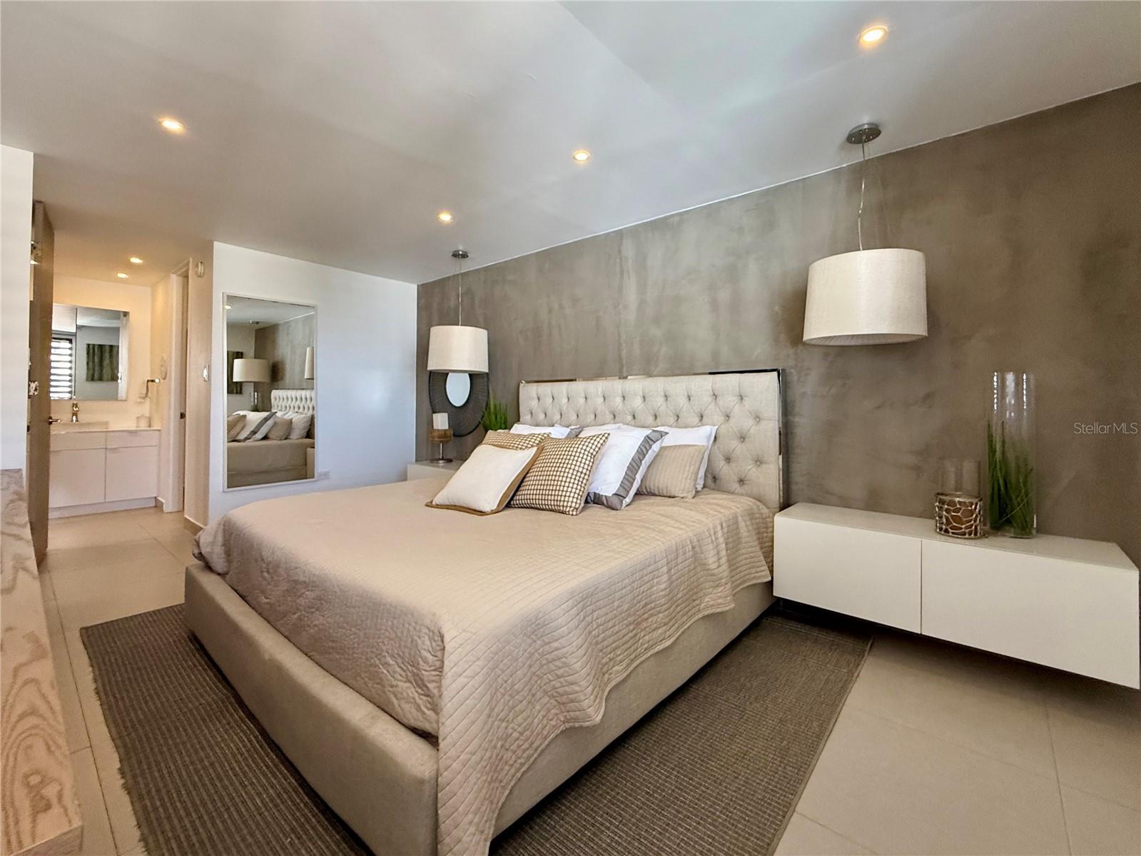 VILLA CAPARRA EXECUTIVE - Residential Lease