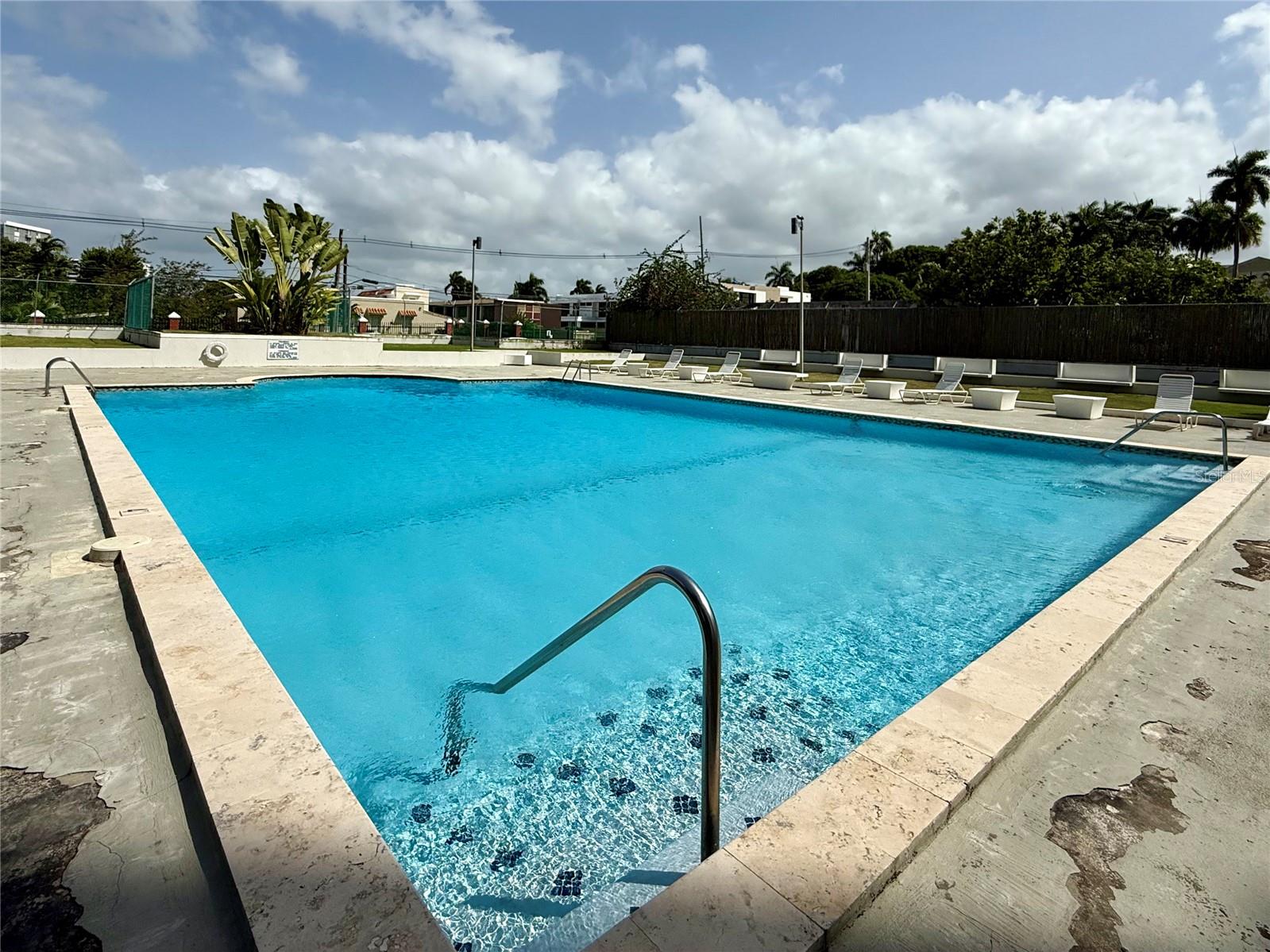 VILLA CAPARRA EXECUTIVE - Residential Lease