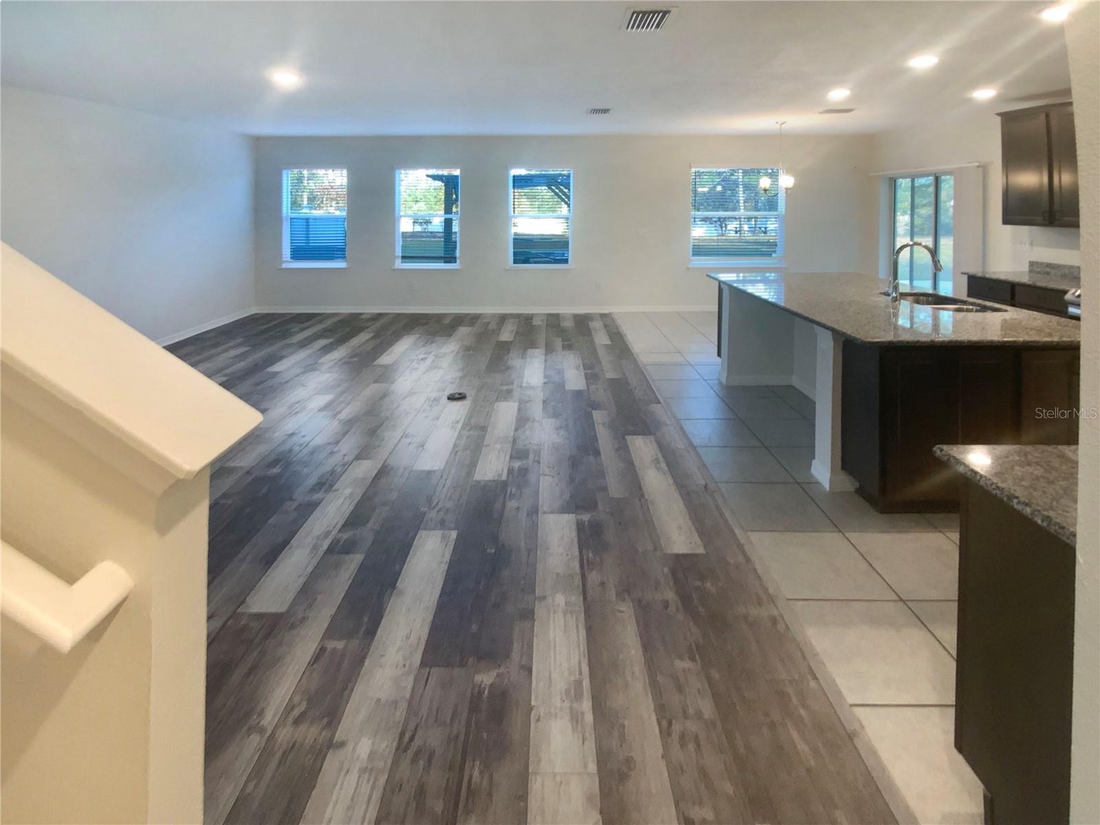 WOODLAND WATERS PH 6 - Residential