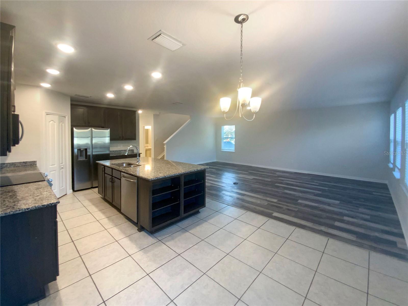 WOODLAND WATERS PH 6 - Residential