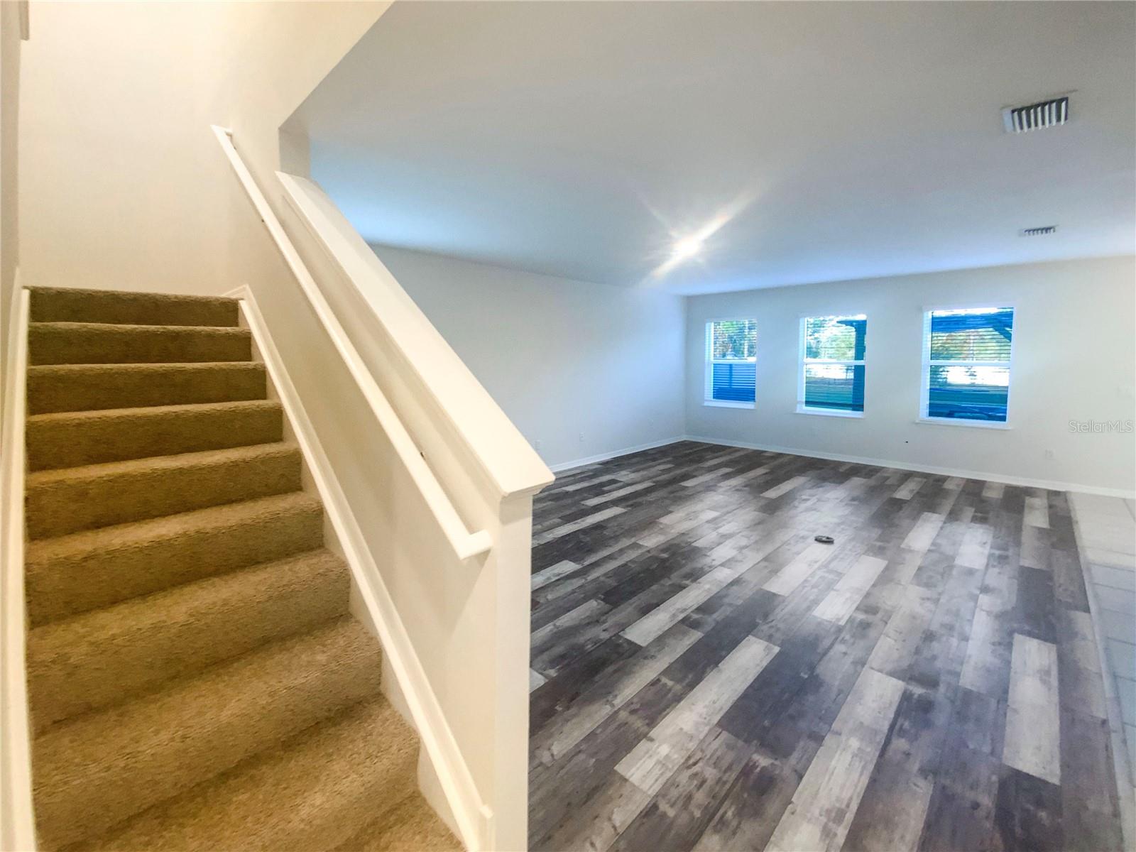 WOODLAND WATERS PH 6 - Residential