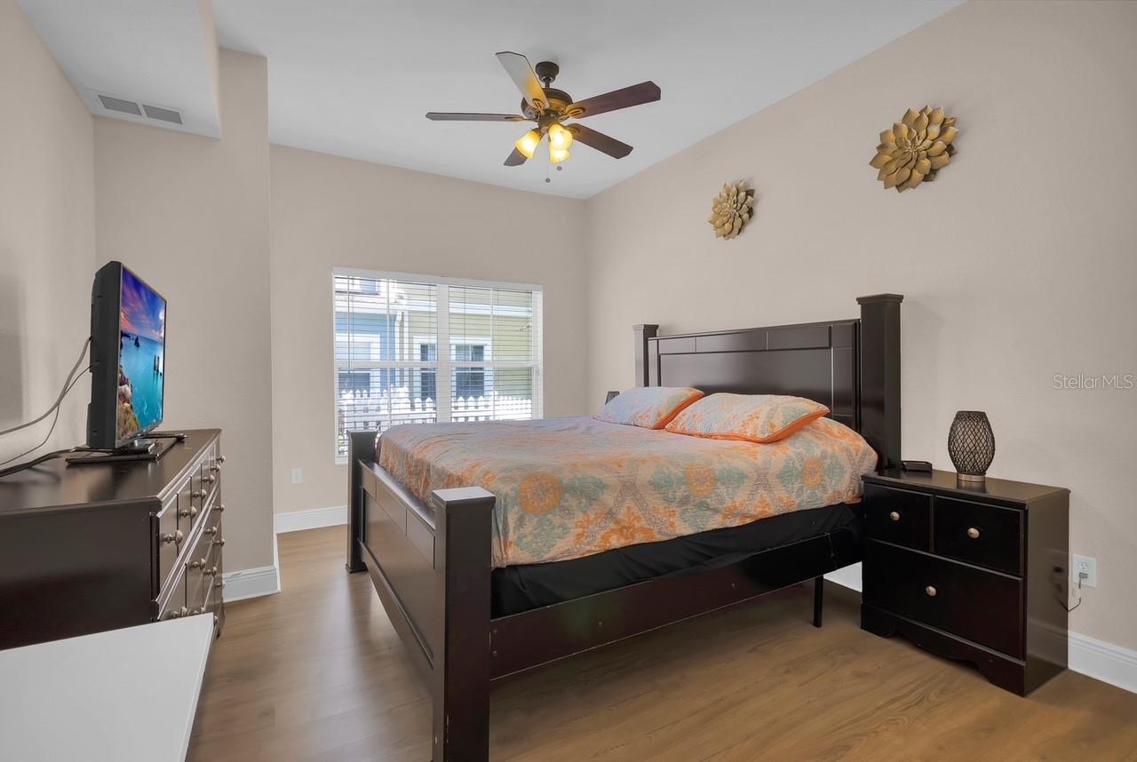 VENETIAN BAY VILLAGE CONDO PH 2 - Residential