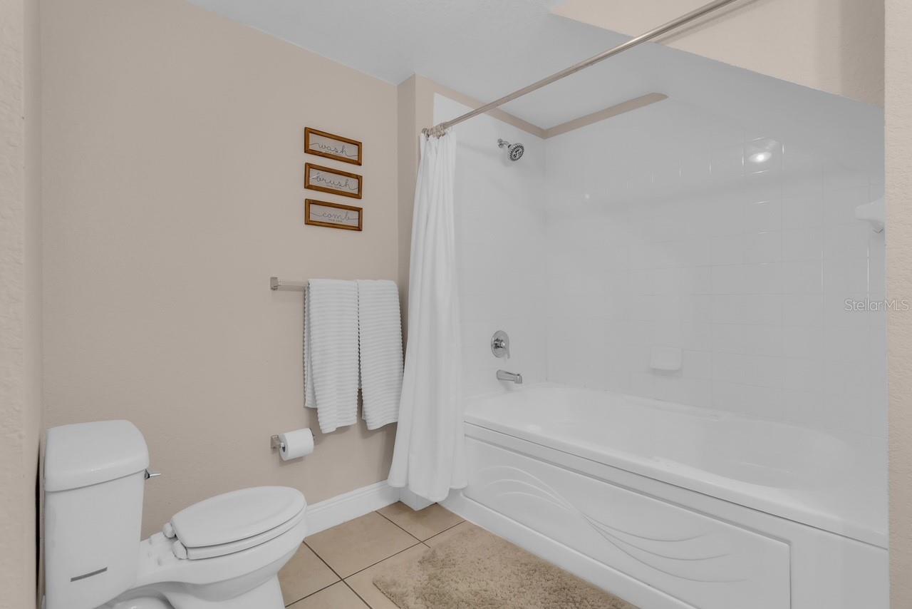 VENETIAN BAY VILLAGE CONDO PH 2 - Residential
