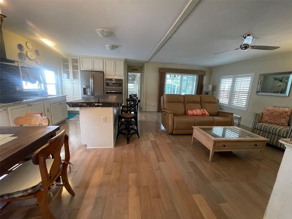 Photo of 802 S Green Circle, Venice, FL 34285 (MLS # N6140854)