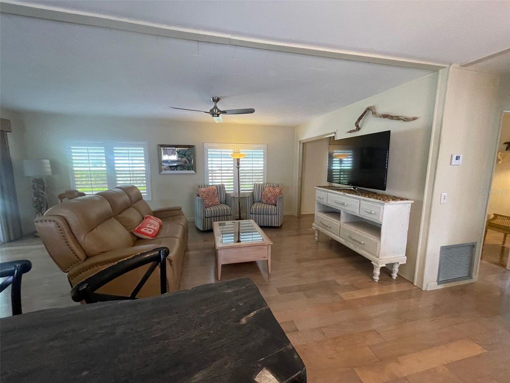 Photo of 802 S Green Circle, Venice, FL 34285 (MLS # N6140854)