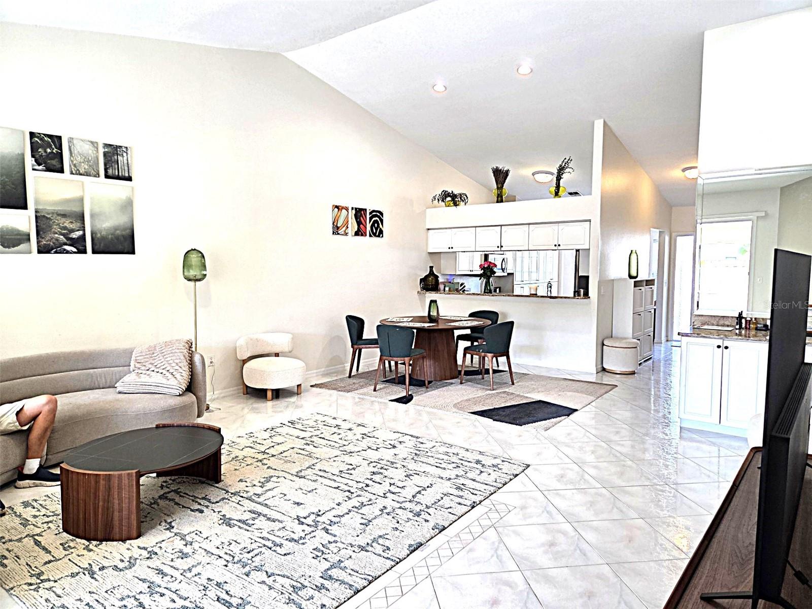 BROOKFIELD - Residential Lease