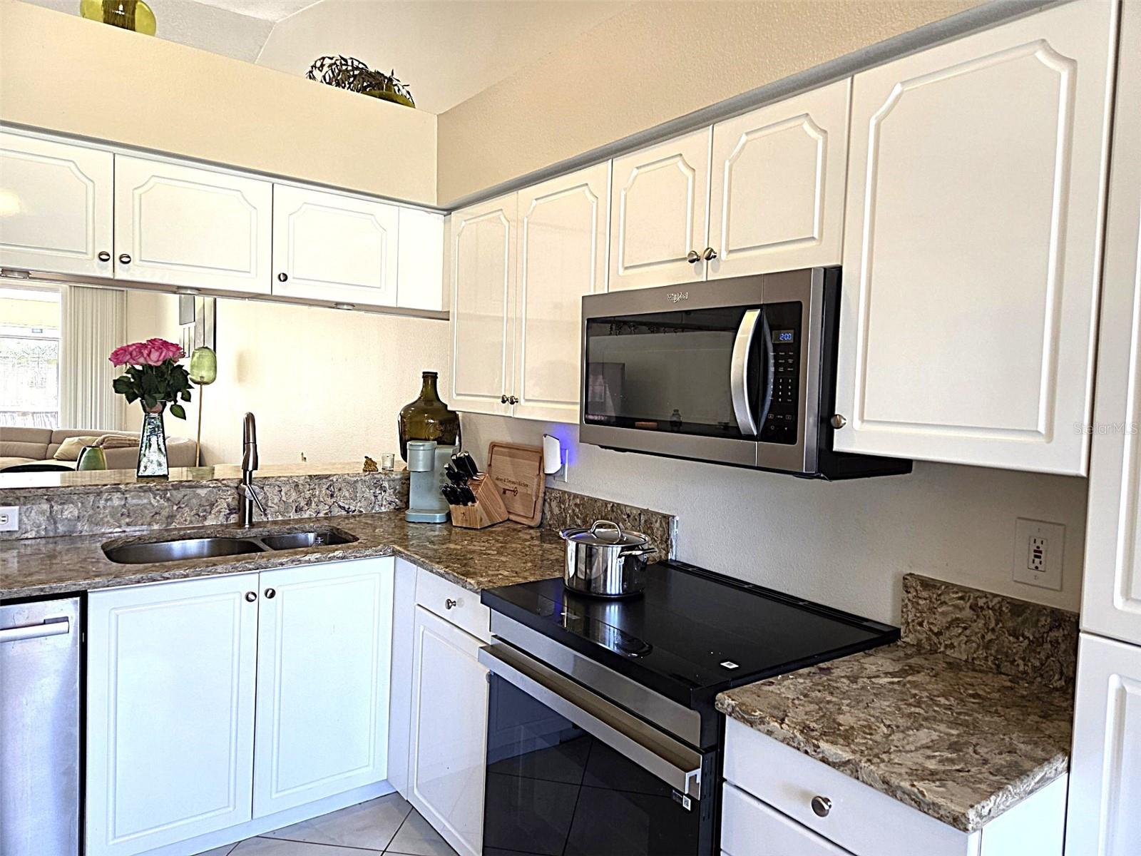 BROOKFIELD - Residential Lease