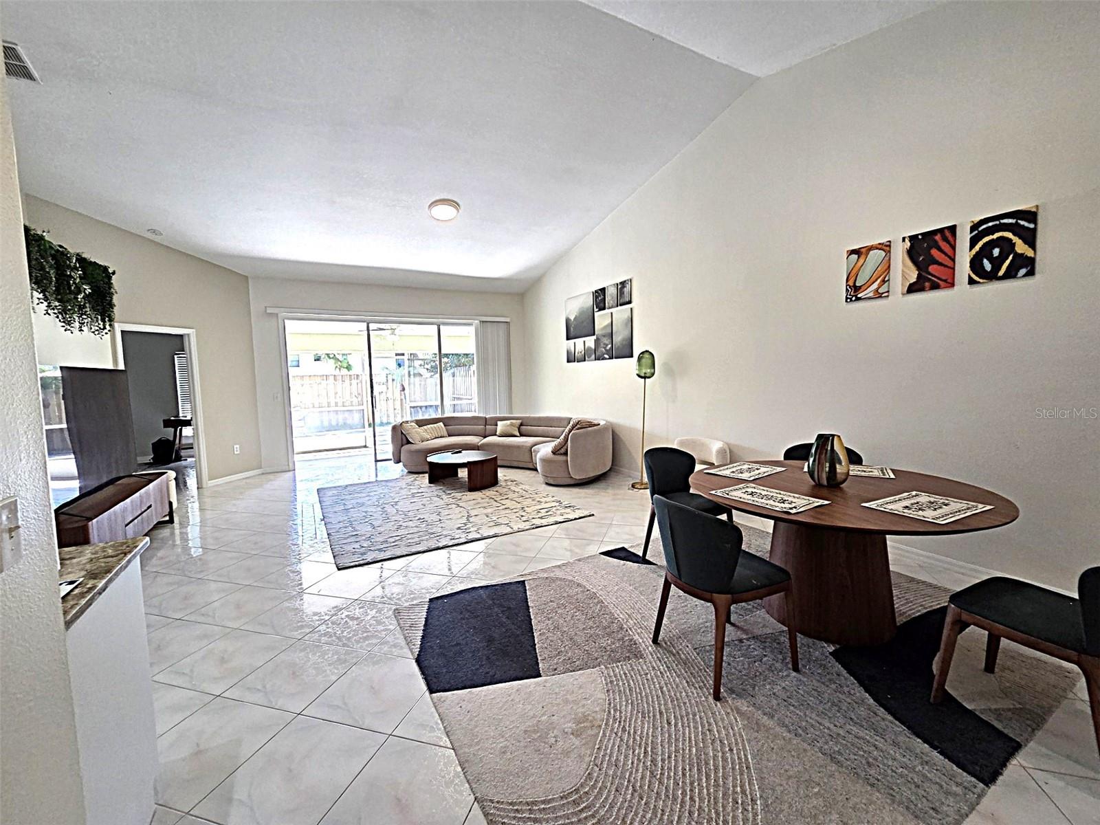 BROOKFIELD - Residential Lease