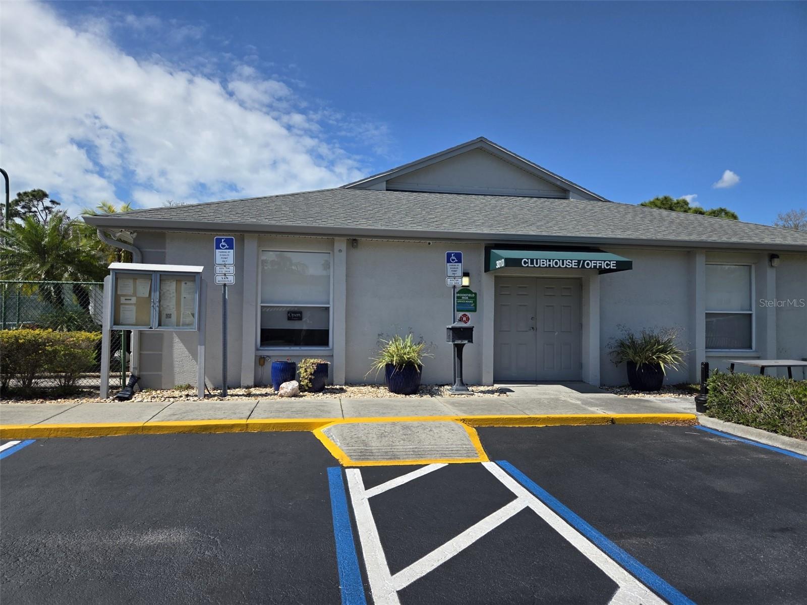 BROOKFIELD - Residential Lease