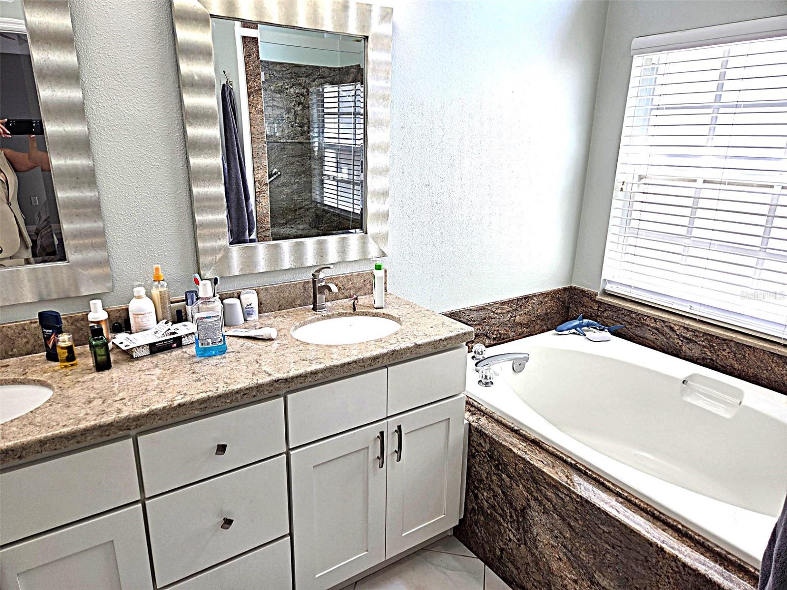 BROOKFIELD - Residential Lease