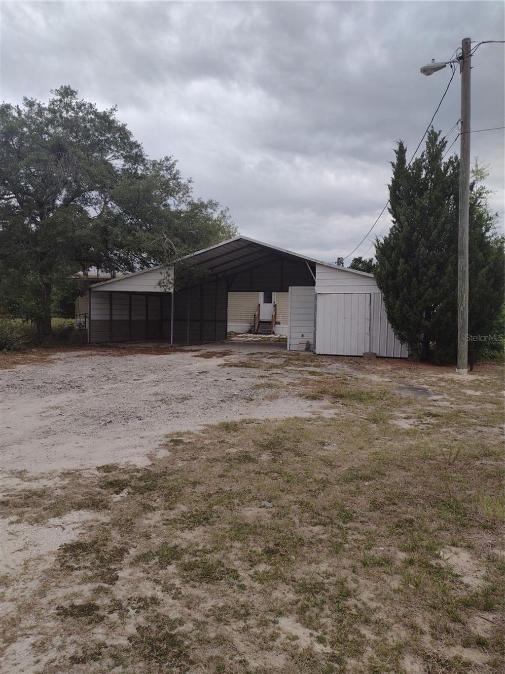 Photo of 8597 SE 126th Place, Belleview, FL 34420 (MLS # G5111936)