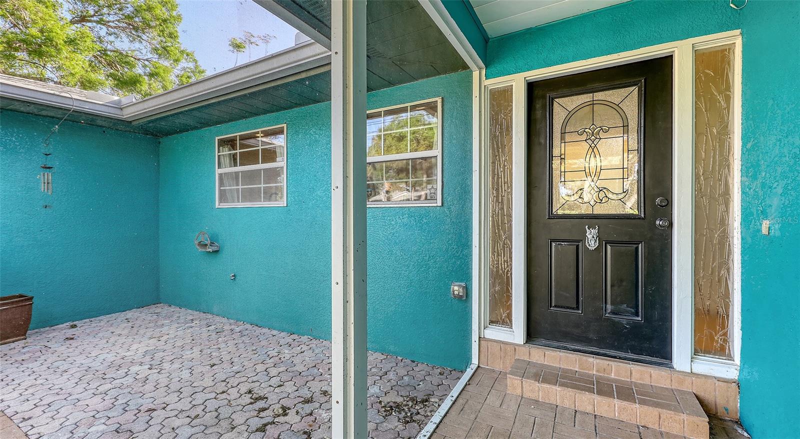 2261 LINWOOD DRIVE