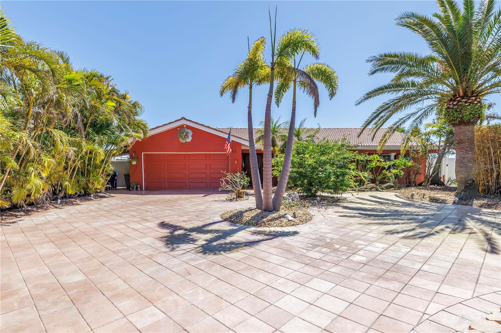 351 S JULIA CIRCLE