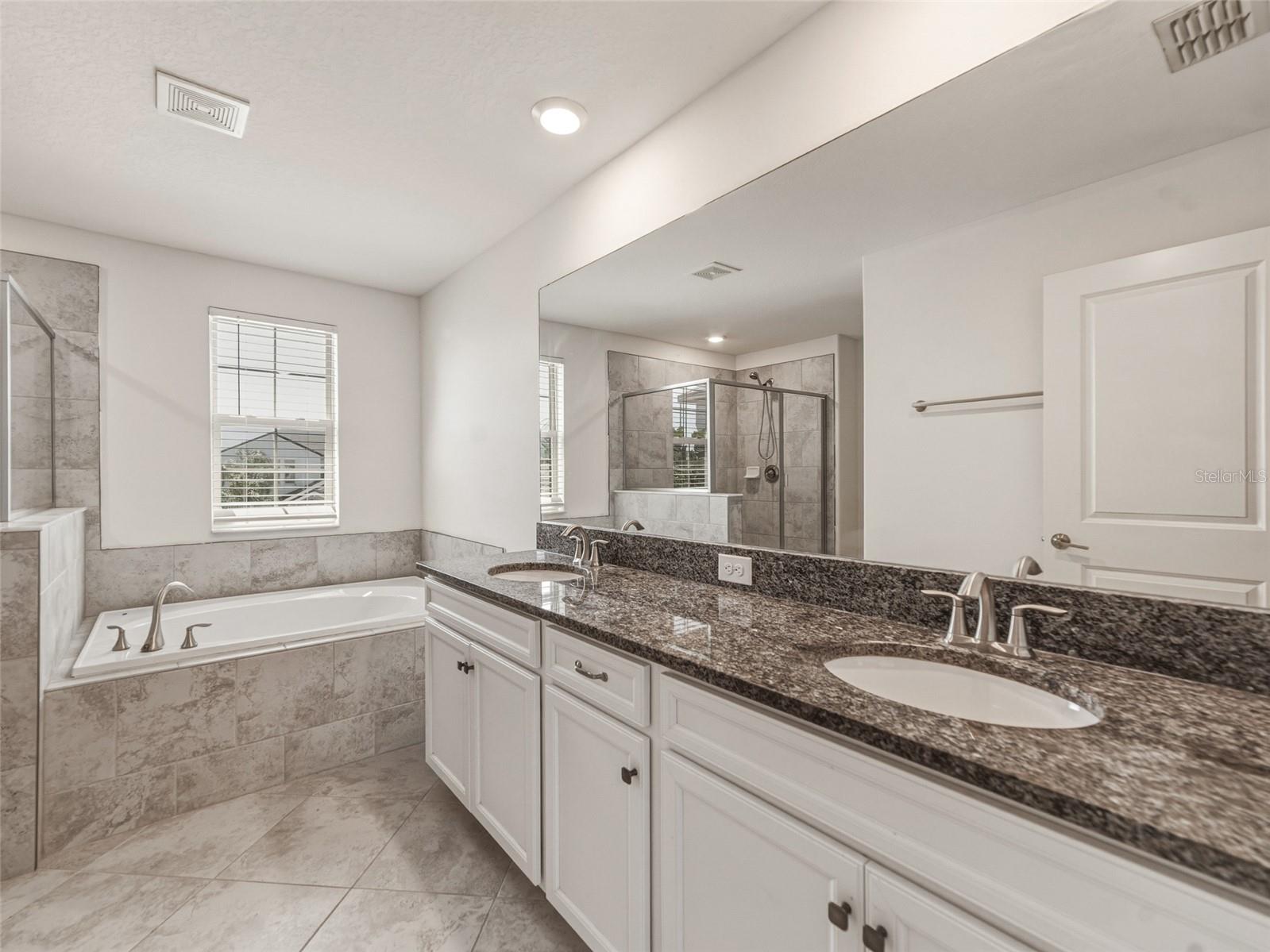 RIVERCREST LAKES - Residential