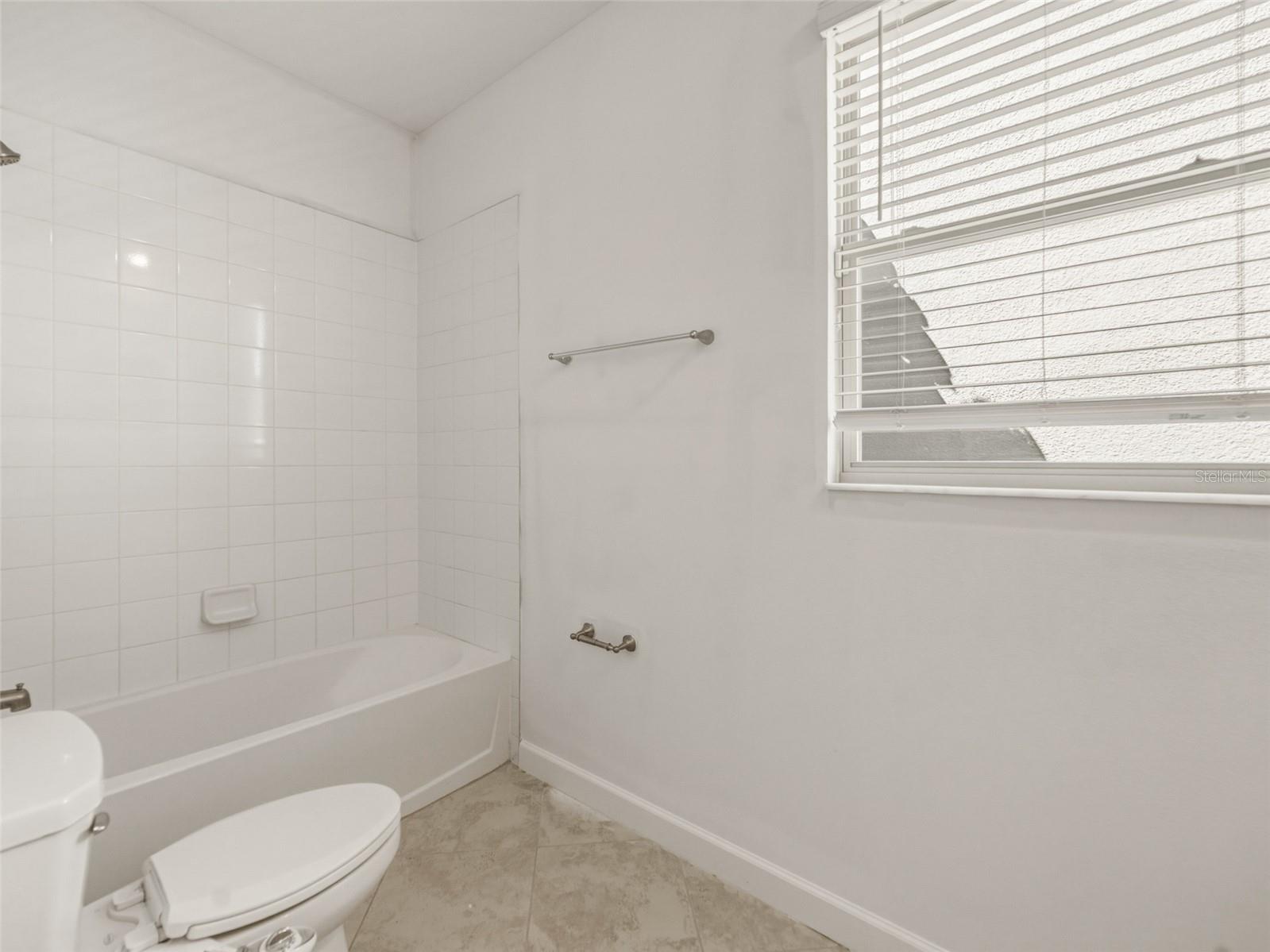 RIVERCREST LAKES - Residential