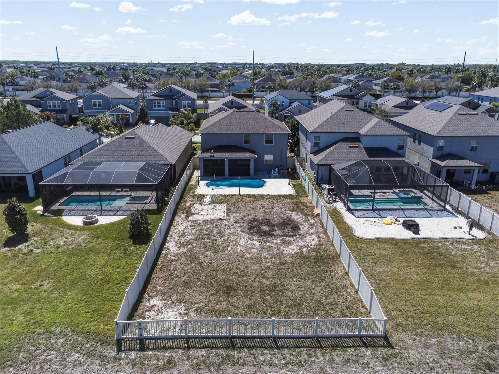 RIVERCREST LAKES - Residential