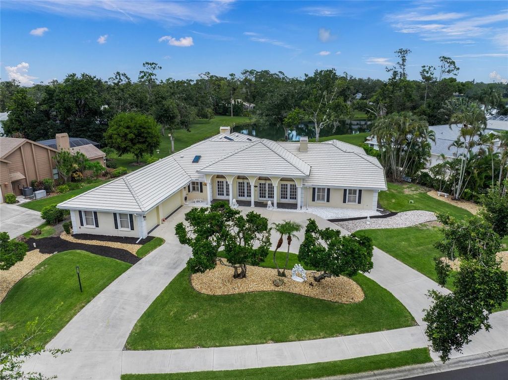 Photo of 7421 Weeping Willow Boulevard, Sarasota, FL 34241 (MLS # A4657049)
