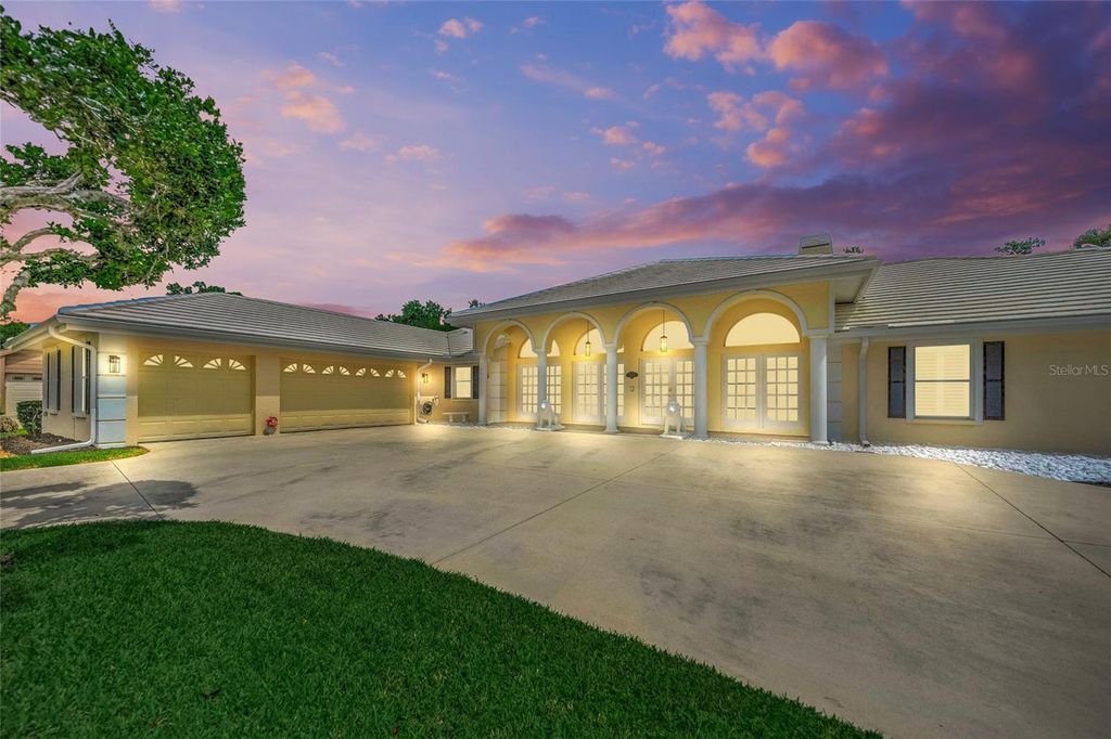 Photo of 7421 Weeping Willow Boulevard, Sarasota, FL 34241 (MLS # A4657049)