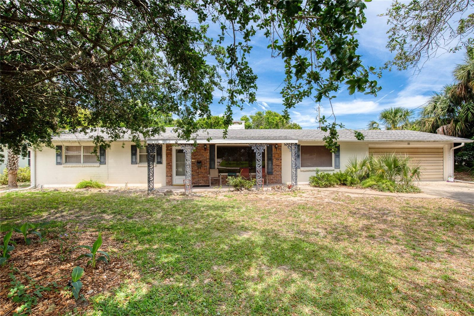 Photo 4 of 14 of 111 ROYAL PALM AVENUE house