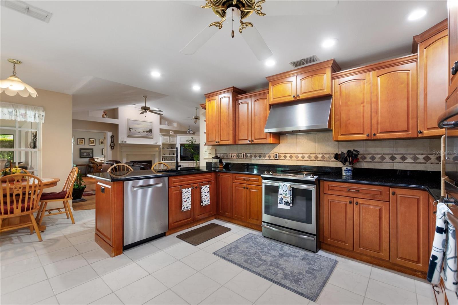 EMERALD RIDGE - Residential