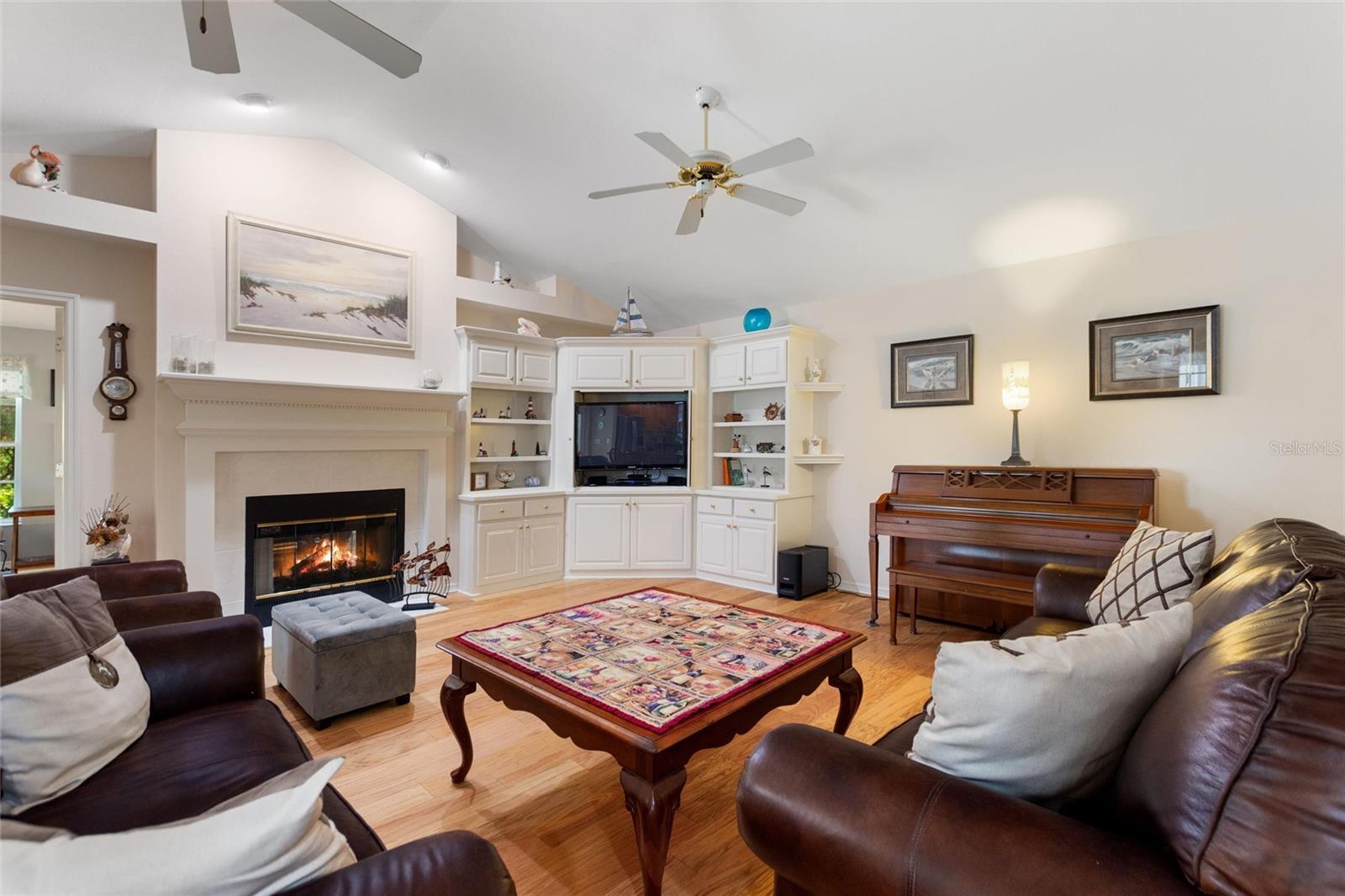 EMERALD RIDGE - Residential