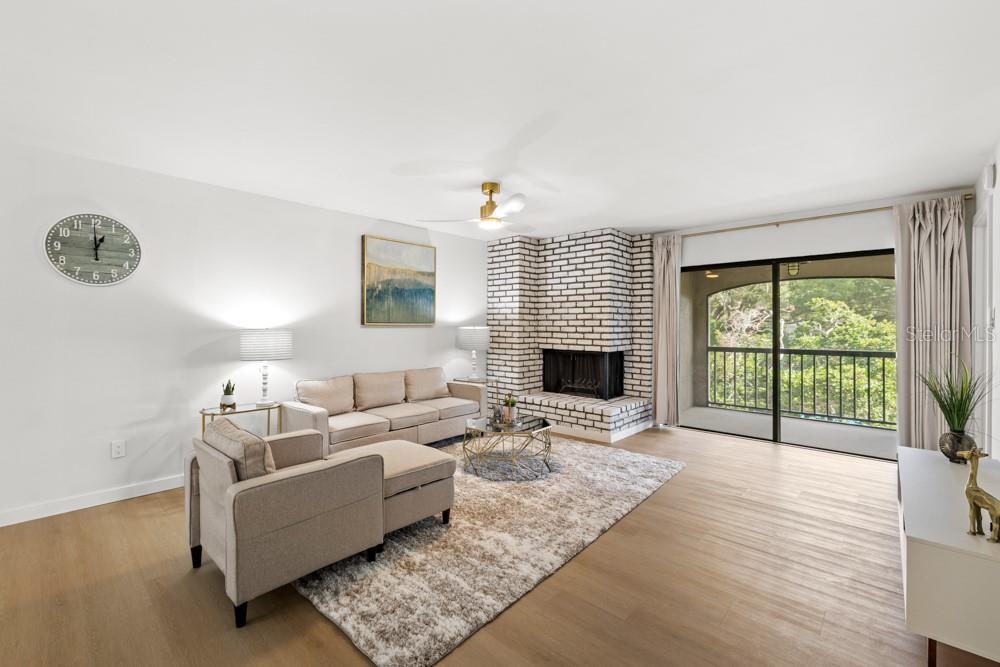 KENSINGTON PARK CONDO - Residential