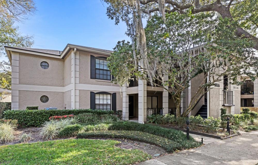 KENSINGTON PARK CONDO - Residential