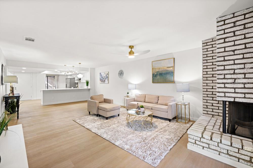 KENSINGTON PARK CONDO - Residential