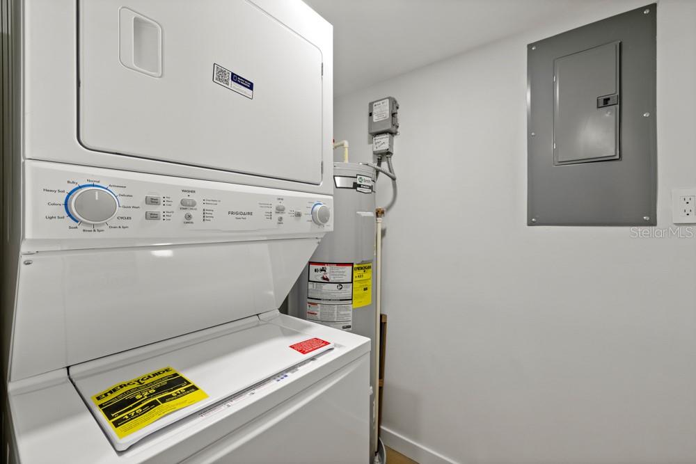 KENSINGTON PARK CONDO - Residential