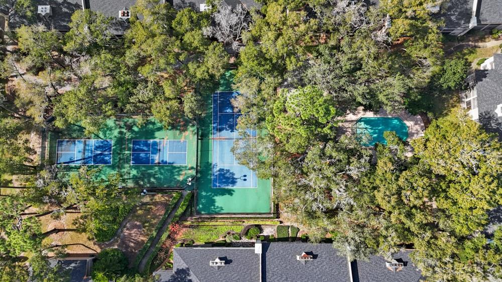 KENSINGTON PARK CONDO - Residential