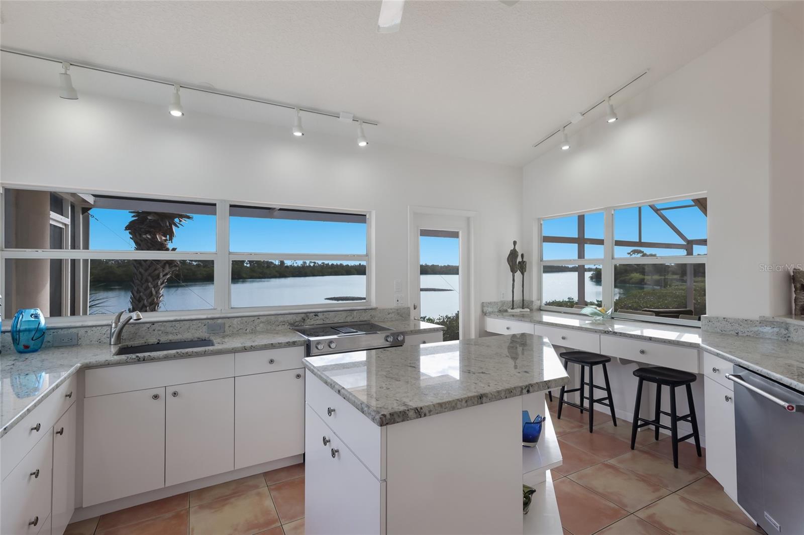 CAPE HAZE WINDWARD - Residential