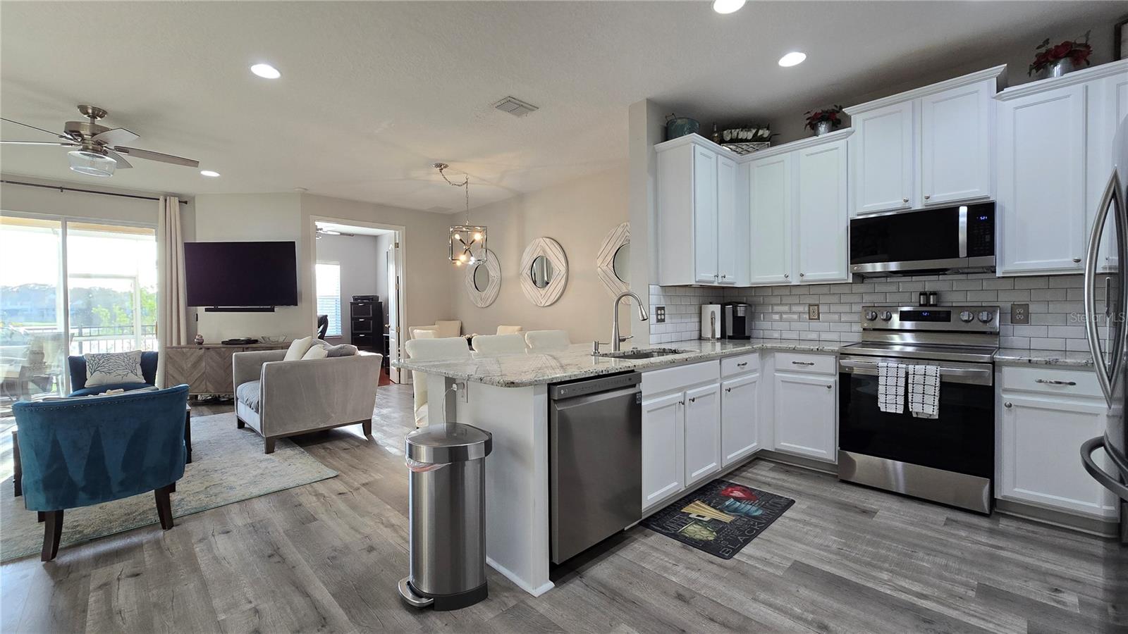 2830 OAKVILLE PLACE