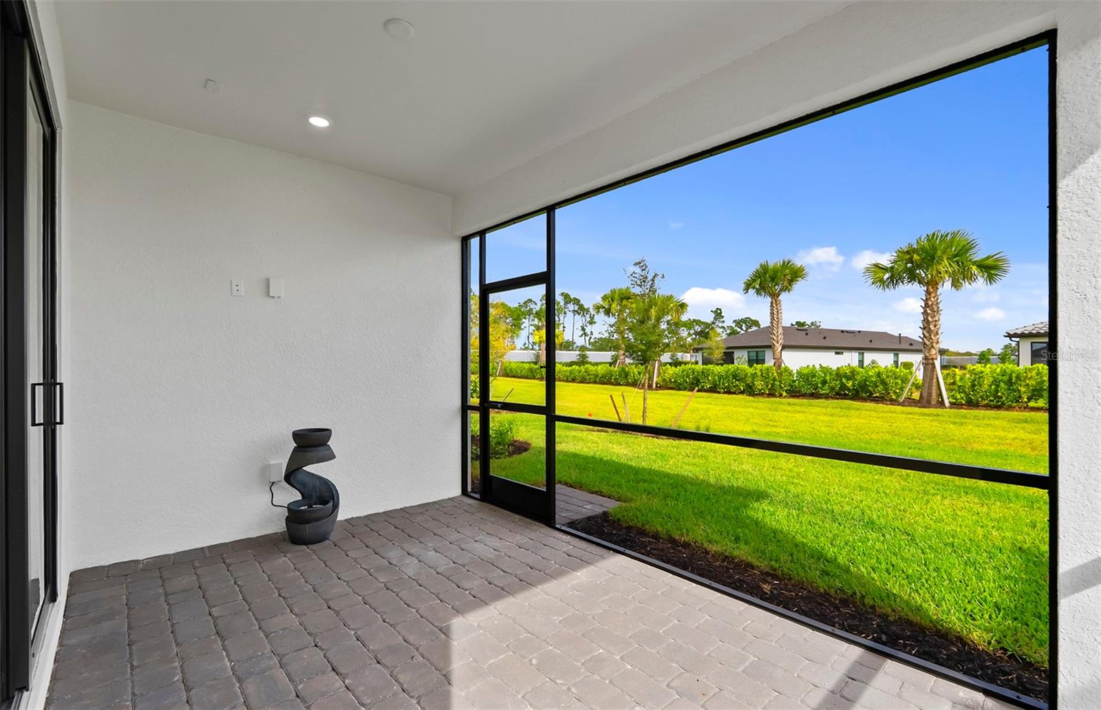 ARBOR OAKS AT THE WOODLANDS - Residential