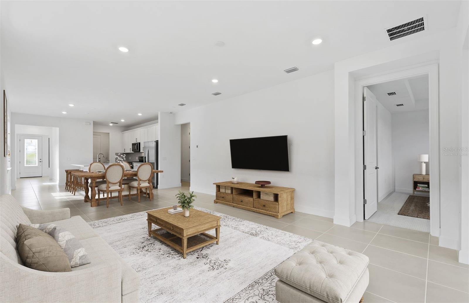 ARBOR OAKS AT THE WOODLANDS - Residential