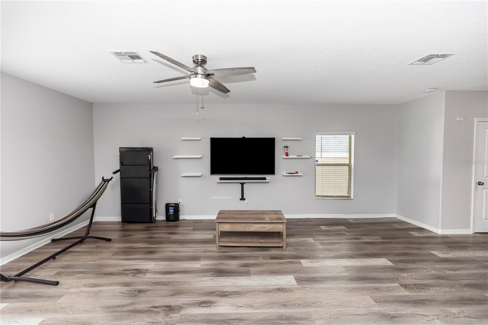 7412 PEARLY EVERLASTING AVENUE