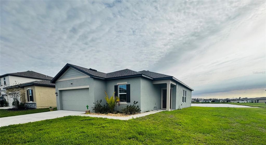 Photo of 927 Kelly Fern Loop, Ruskin, FL 33570 (MLS # TB8487790)