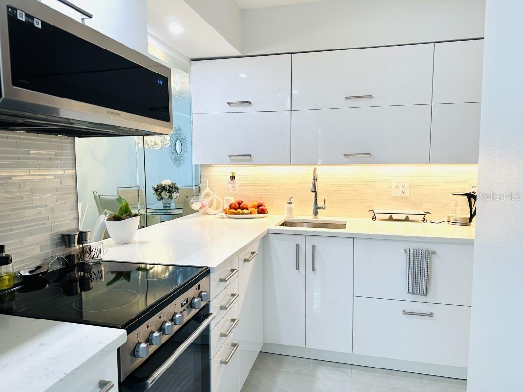 EASTWOOD SHORES 4 PH 1 - Residential