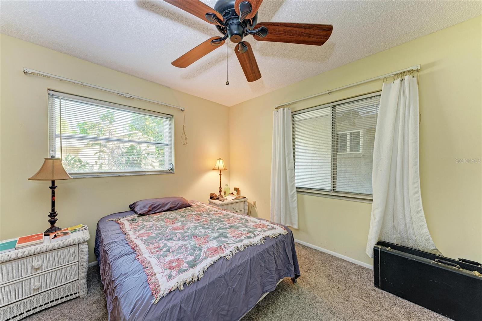 BAYSHORE ON THE LAKE APTS II SEC 3 - Residential