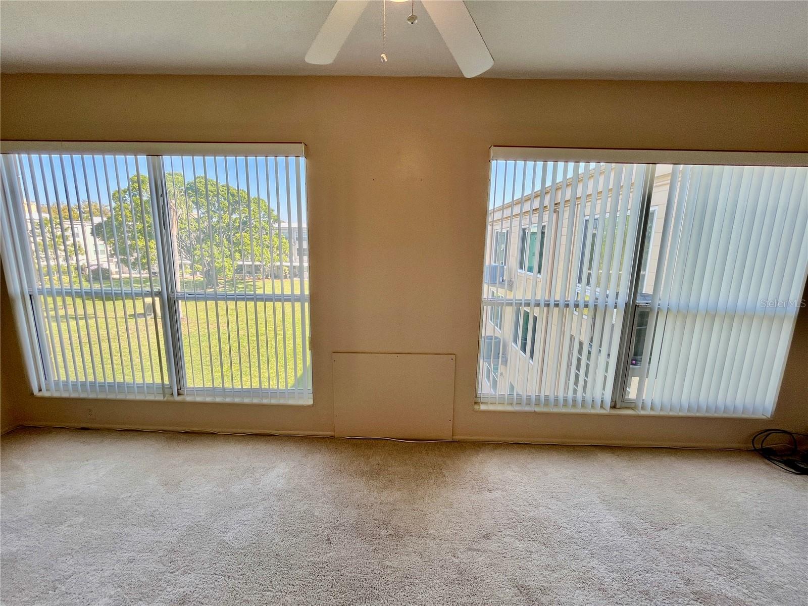 ON TOP OF THE WORLD - Residential