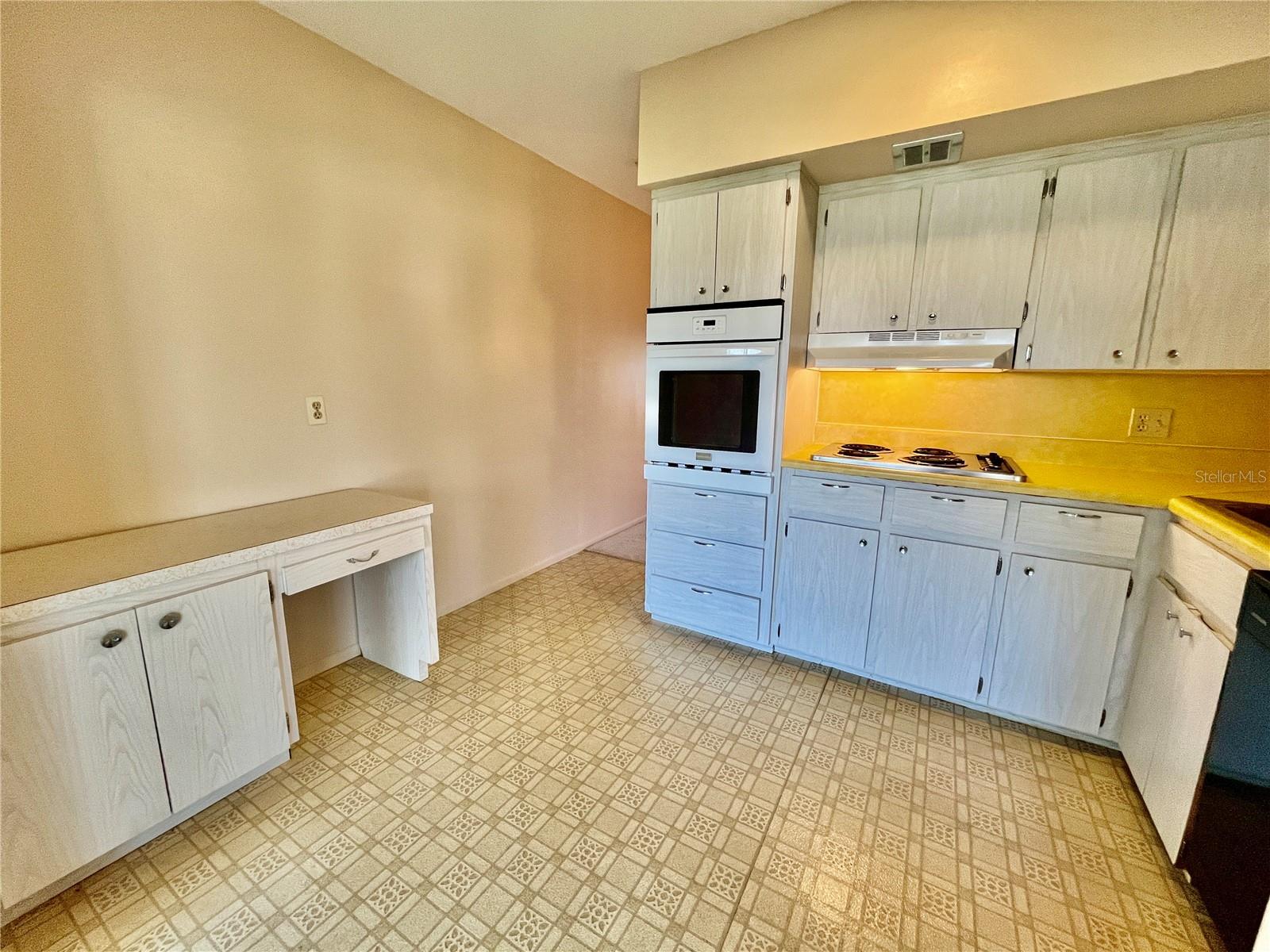 ON TOP OF THE WORLD - Residential