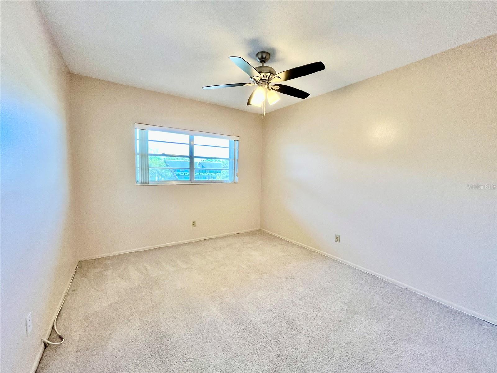 ON TOP OF THE WORLD - Residential