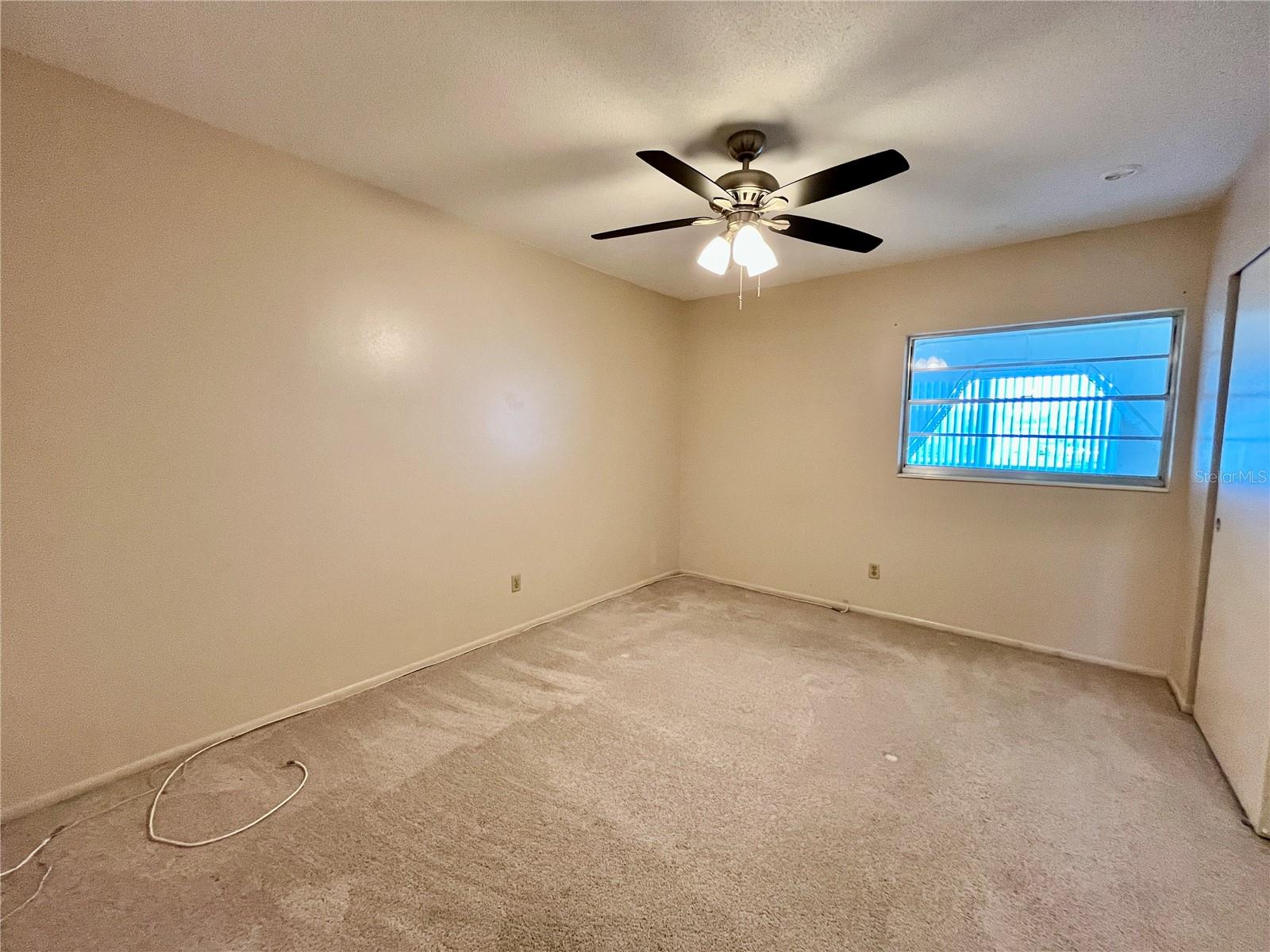 ON TOP OF THE WORLD - Residential