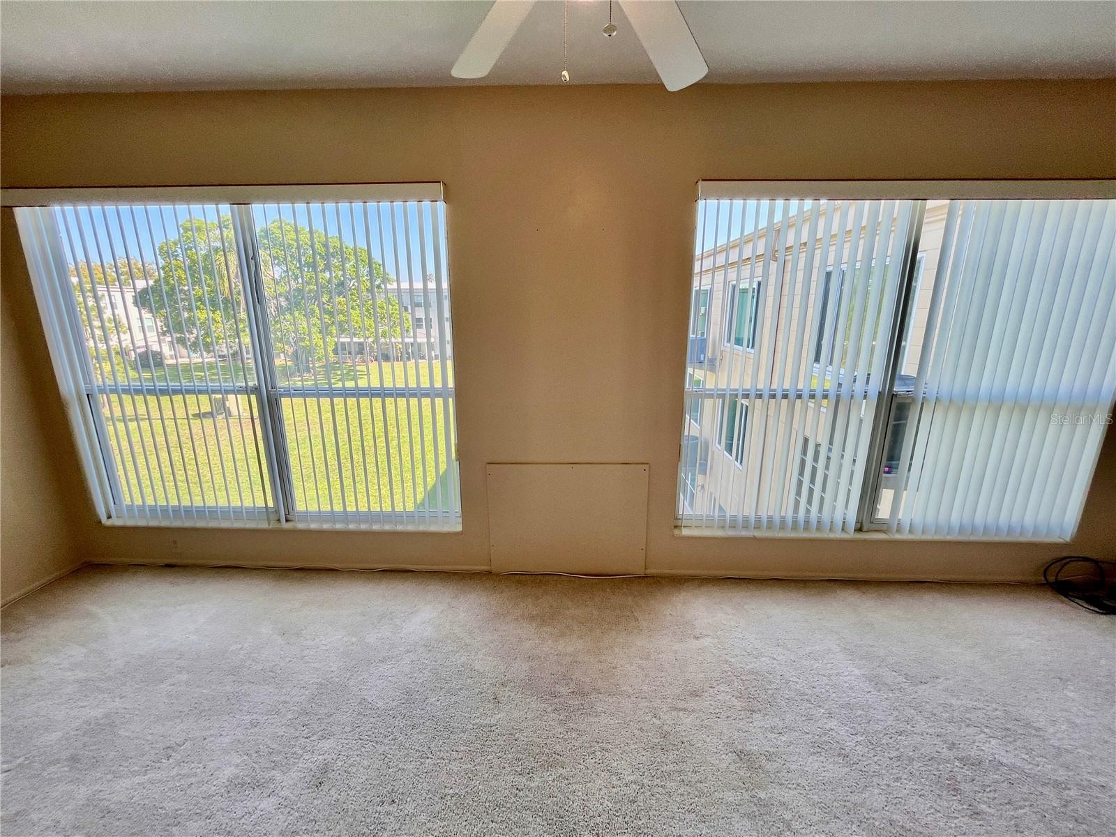 ON TOP OF THE WORLD - Residential