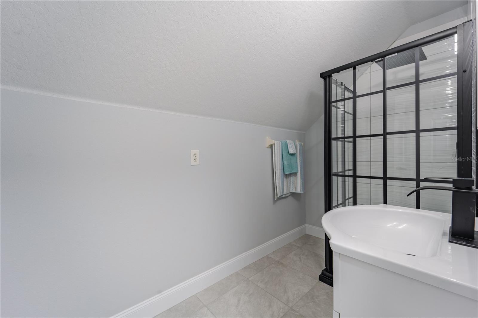 BENT OAKS UNIT 04 - Residential