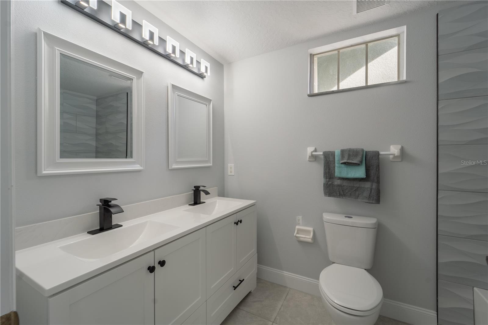 BENT OAKS UNIT 04 - Residential